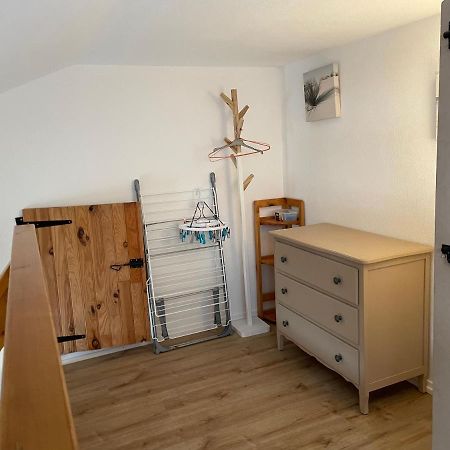 Vacances En Famille ! 圣伊莱尔·德列 外观 照片